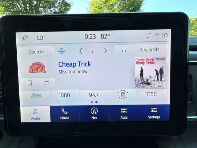 Used 2024 Ford Explorer XLT w/ Equipment Group 202A AWD/4WD image 26