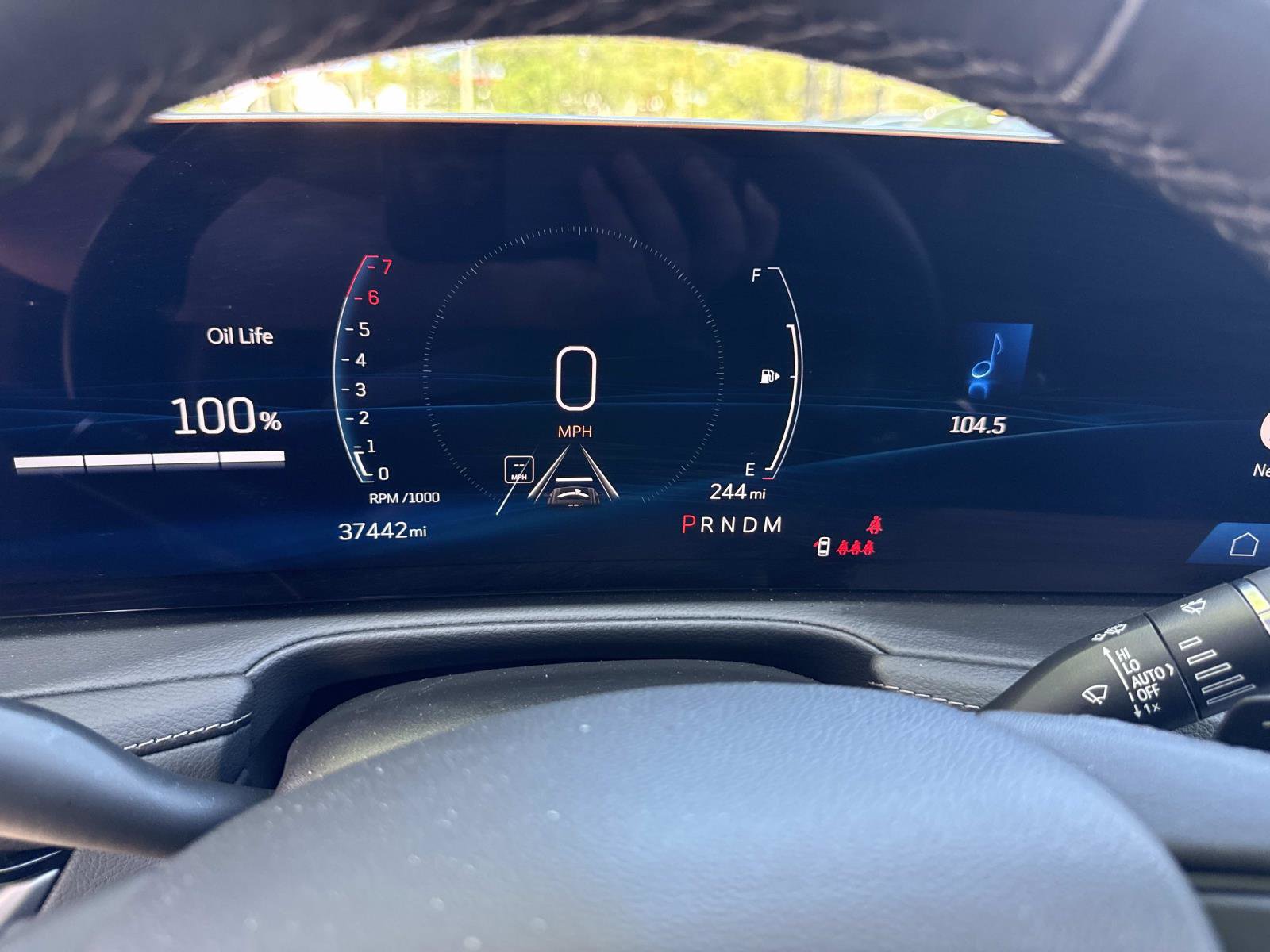 Used 2025 Cadillac XT4 Premium Luxury FWD image 30