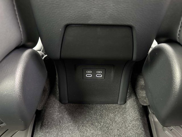 New 2026 Toyota Prius FWD image 21