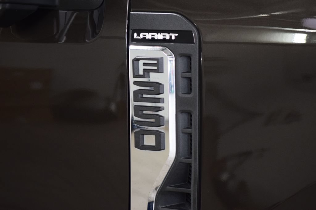 Used 2024 Ford F250 Lariat w/ Lariat Ultimate Package AWD/4WD image 16