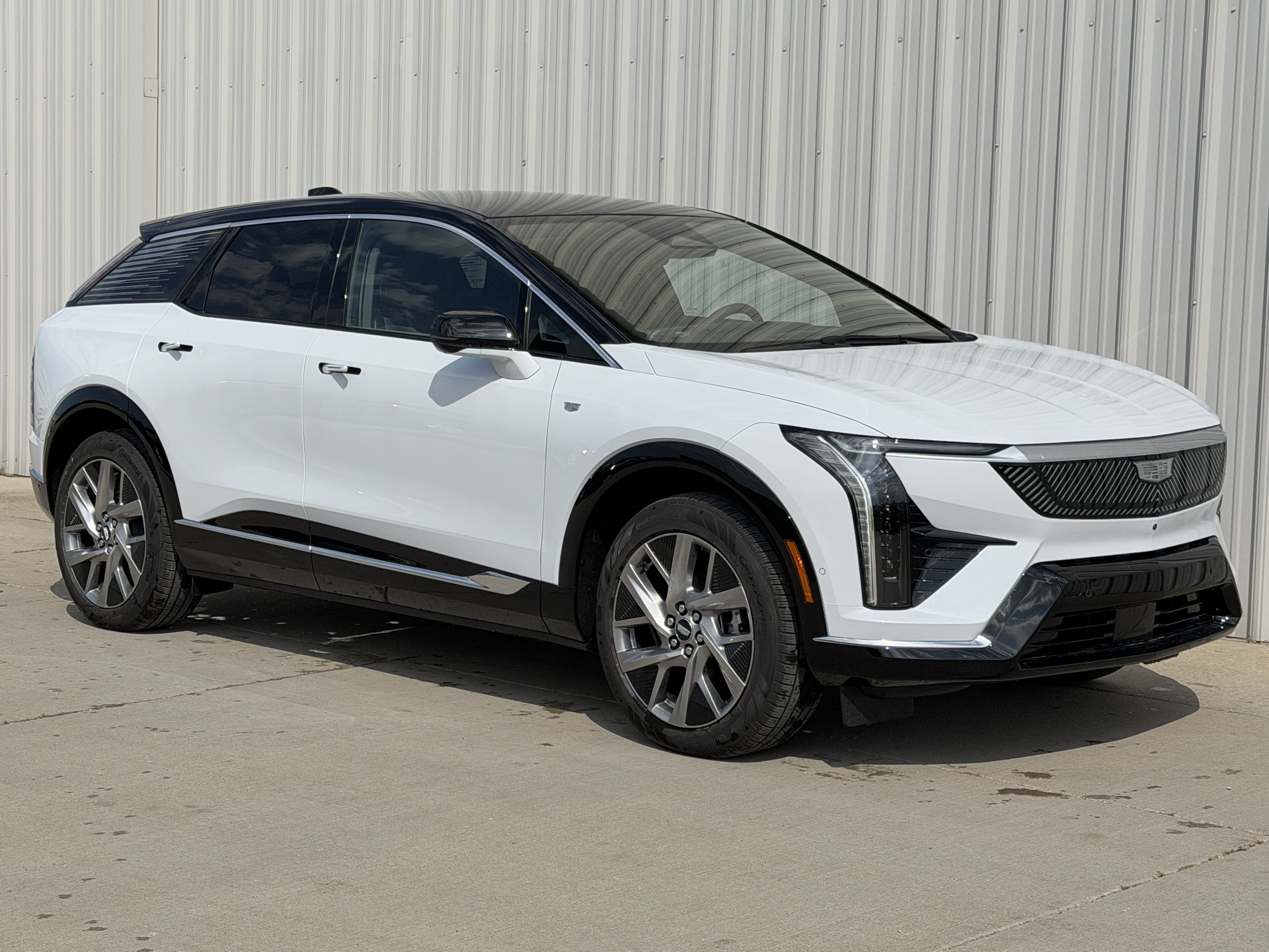 New 2027 Cadillac Optiq Luxury AWD/4WD image 2