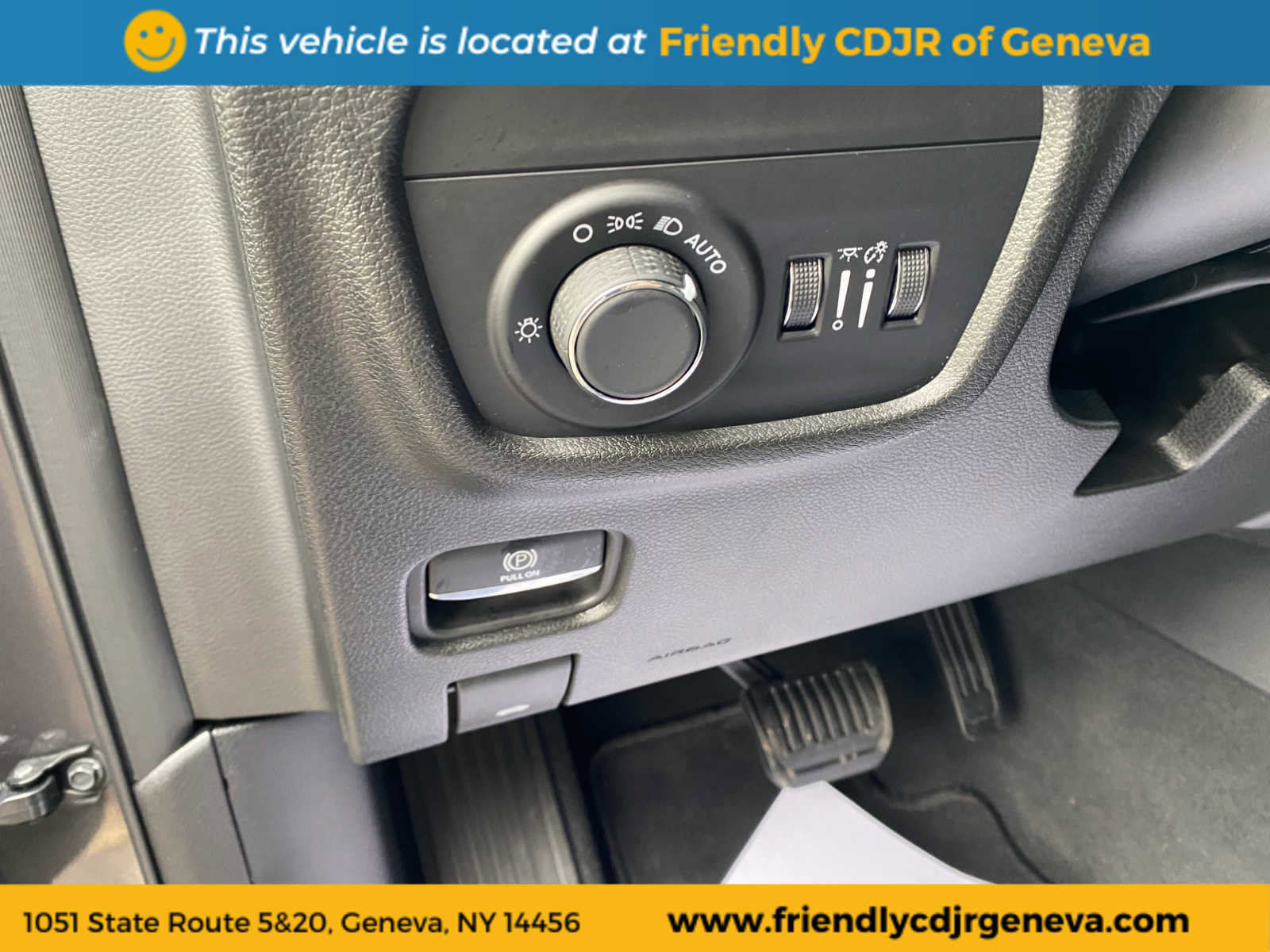 Used 2025 Jeep Grand Cherokee L Altitude image 26