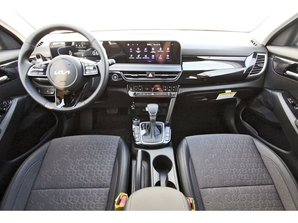 New 2026 Kia Seltos S FWD image 8