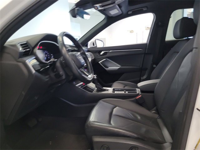 Used 2023 Audi Q3 2.0T Premium image 4