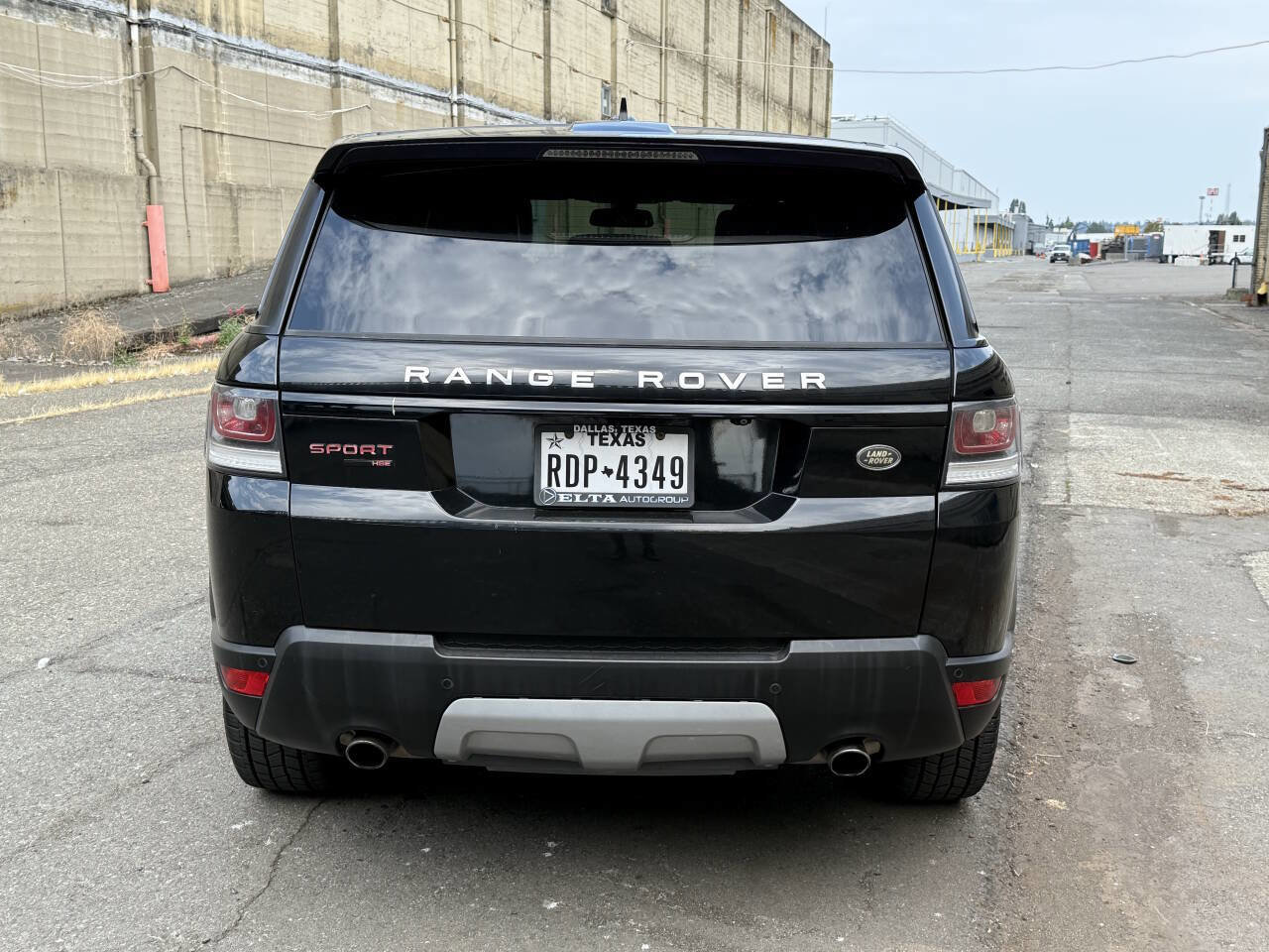 Used 2015 Land Rover Range Rover Sport HSE image 20