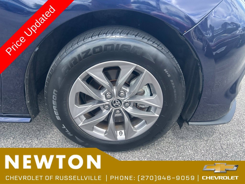 Used 2022 Toyota Sienna LE FWD image 44