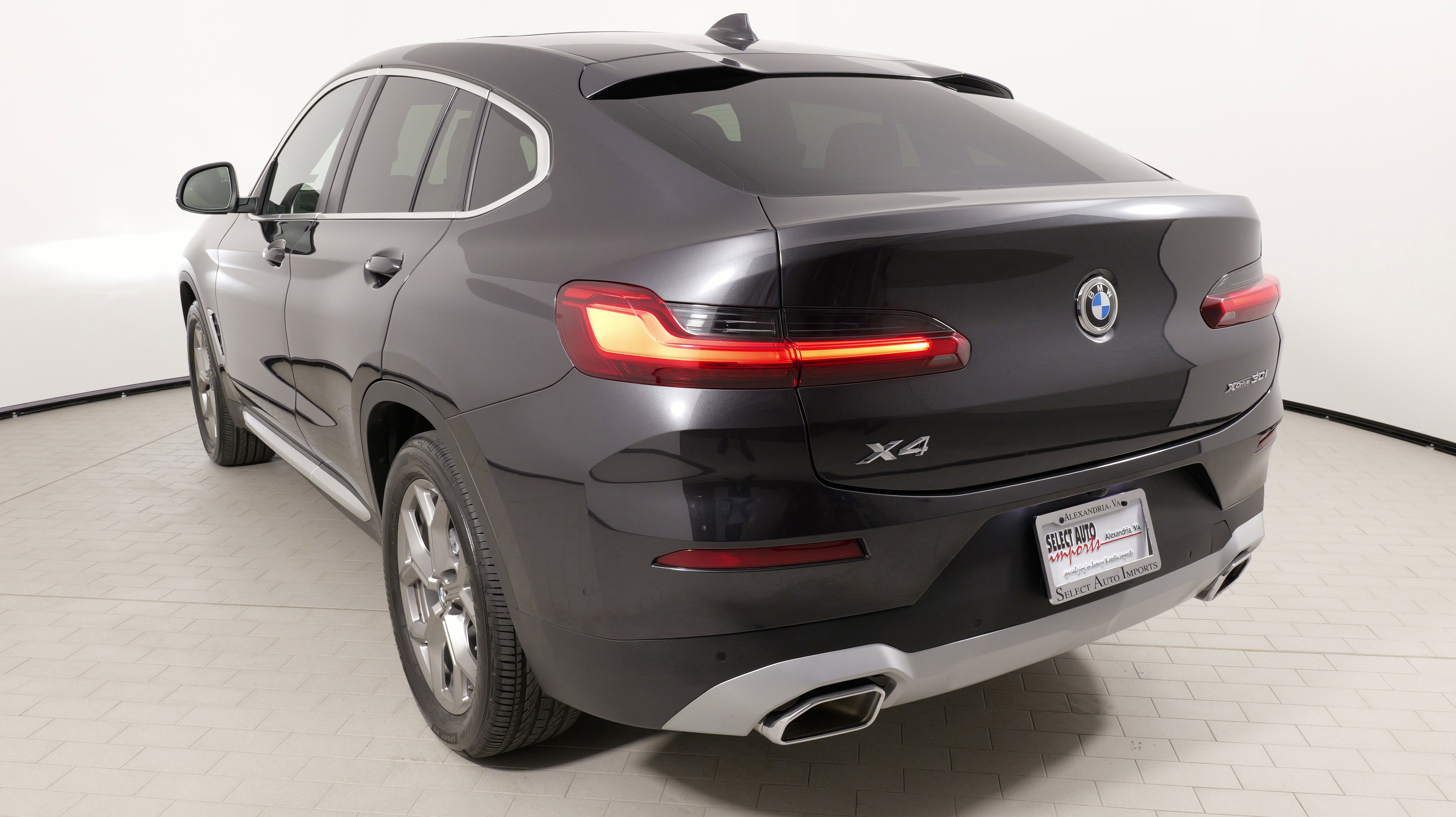 Used 2025 BMW X4 xDrive30i image 14