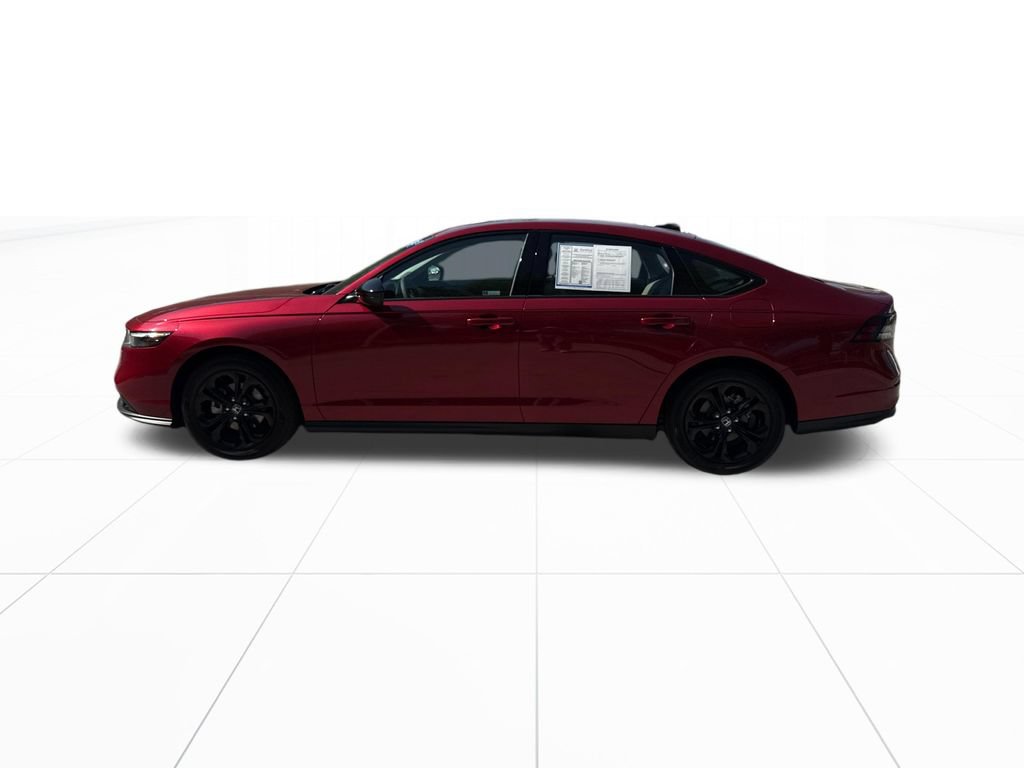 Certified 2025 Honda Accord SE image 5