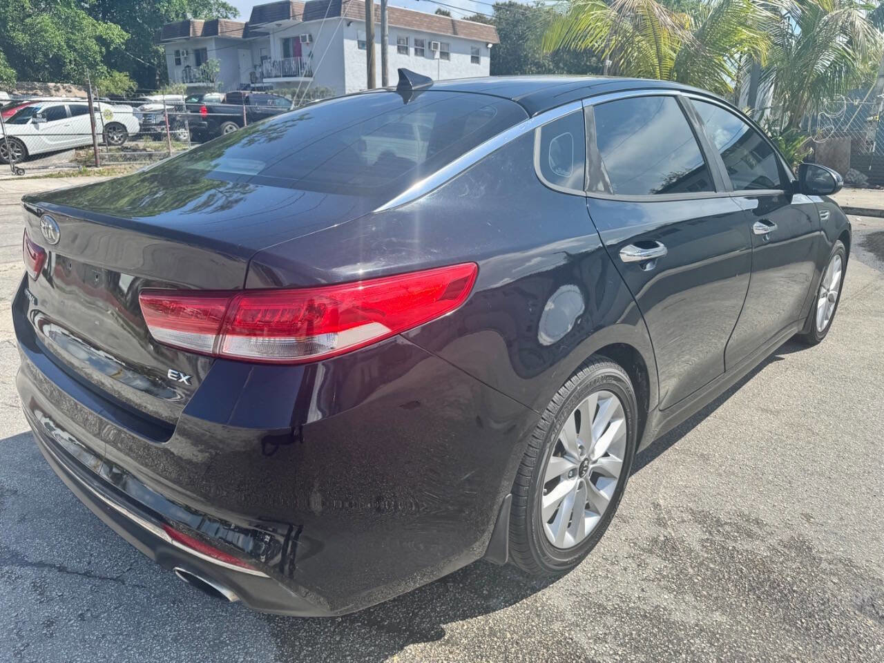 Used 2016 Kia Optima EX FWD image 4