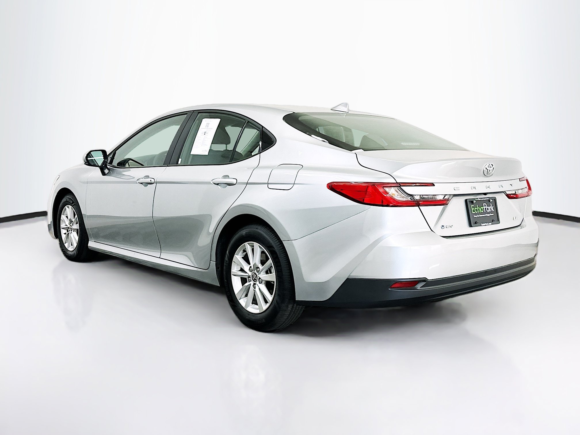 Used 2026 Toyota Camry LE FWD image 5