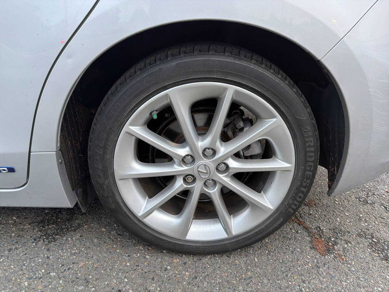 Used 2011 Lexus CT 200h Premium w/ Premium Audio Pkg image 3