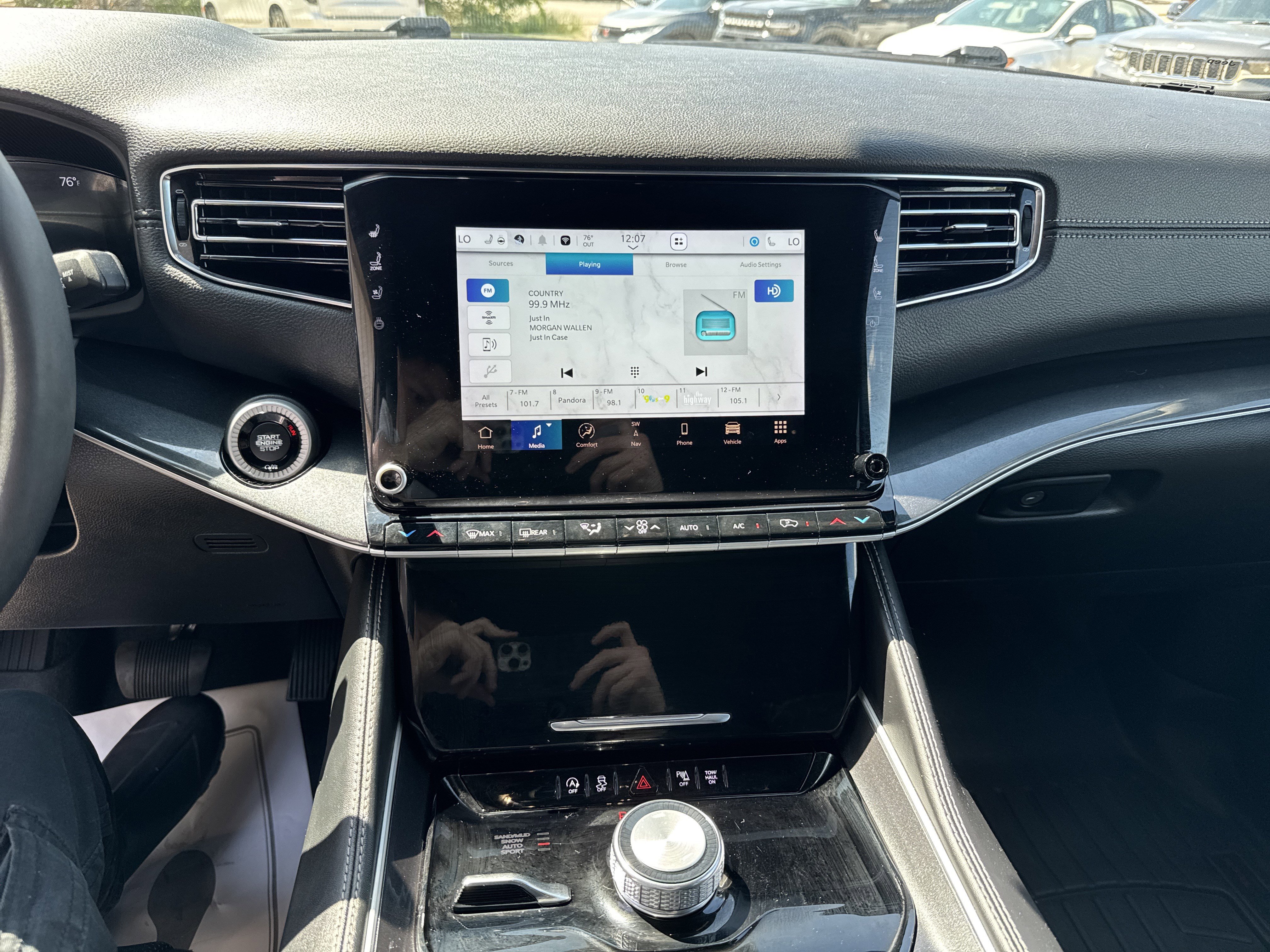 Used 2022 Jeep Wagoneer Series I w/ Premium Group I image 14