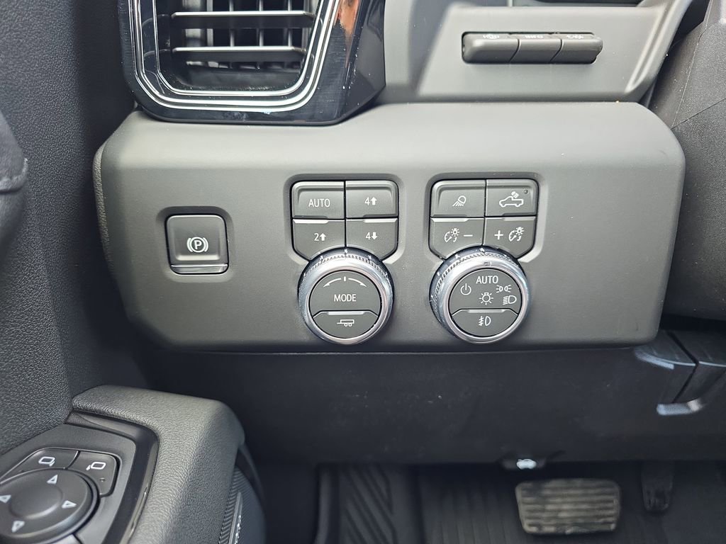 New 2026 GMC Sierra 2500 AT4 w/ AT4 Premium Plus Package AWD/4WD image 27