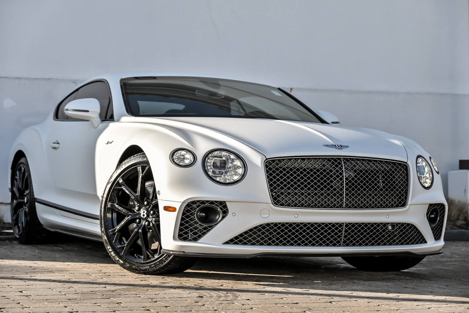 Used 2024 Bentley Continental GT Speed image 1