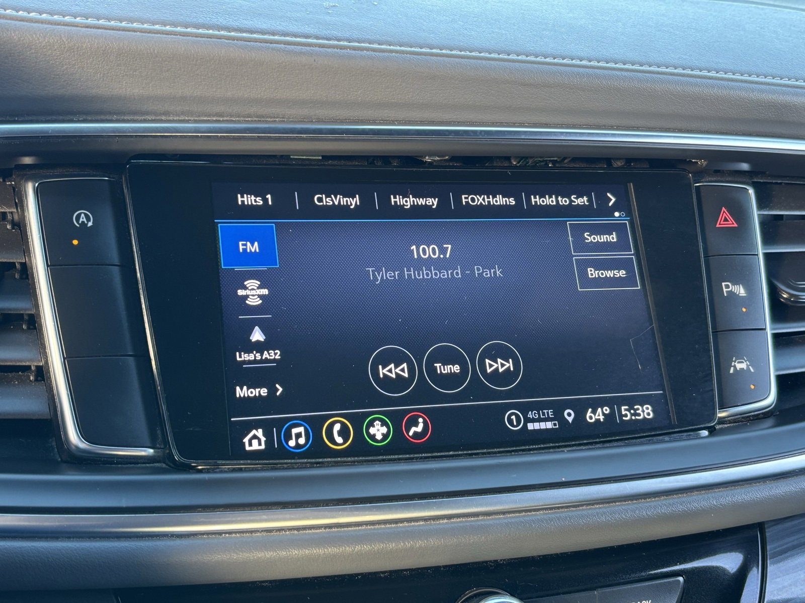 Used 2023 Buick Enclave Essence image 25