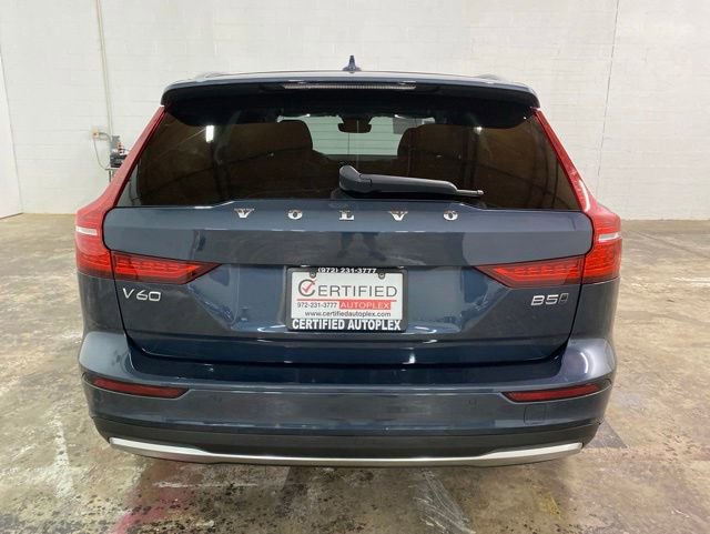 Used 2025 Volvo V60 B5 Cross Country Plus AWD/4WD image 4