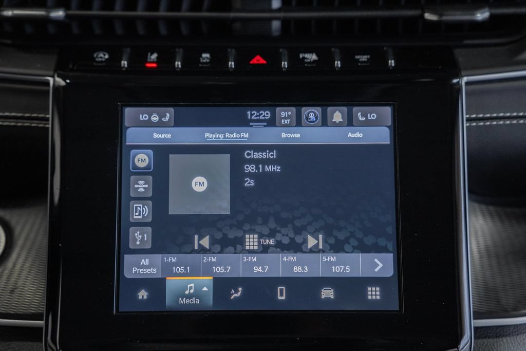 Used 2023 Jeep Grand Cherokee L Laredo w/ Luxury Tech Group I AWD/4WD image 22
