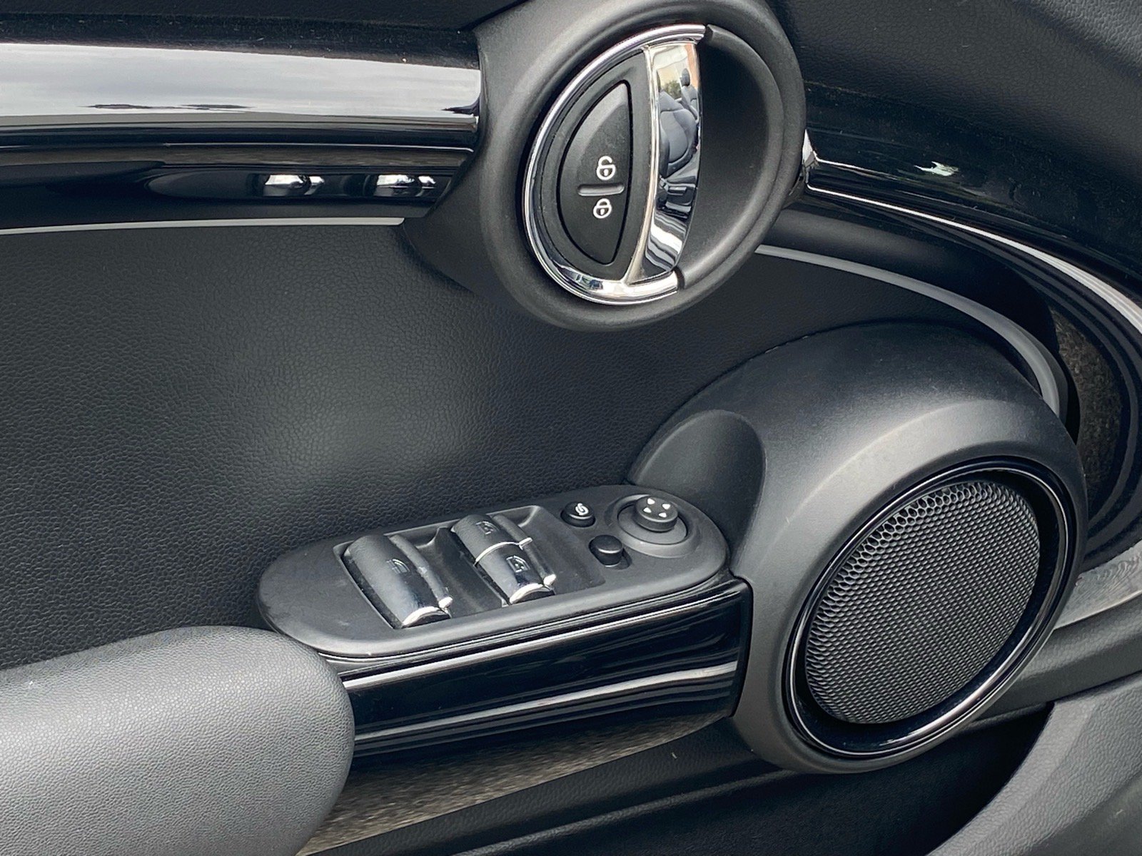 Used 2024 MINI Cooper S FWD image 19
