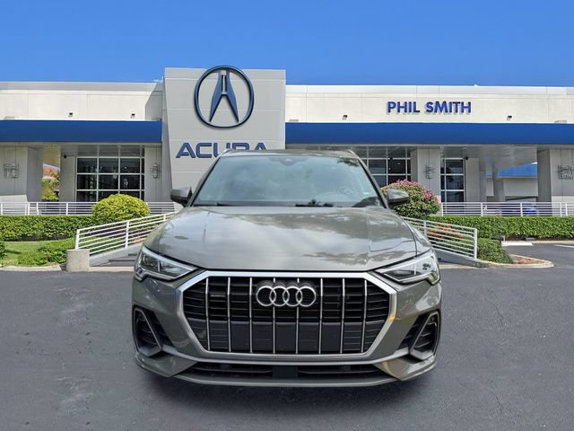 Used 2025 Audi Q3 2.0T Premium AWD/4WD image 2