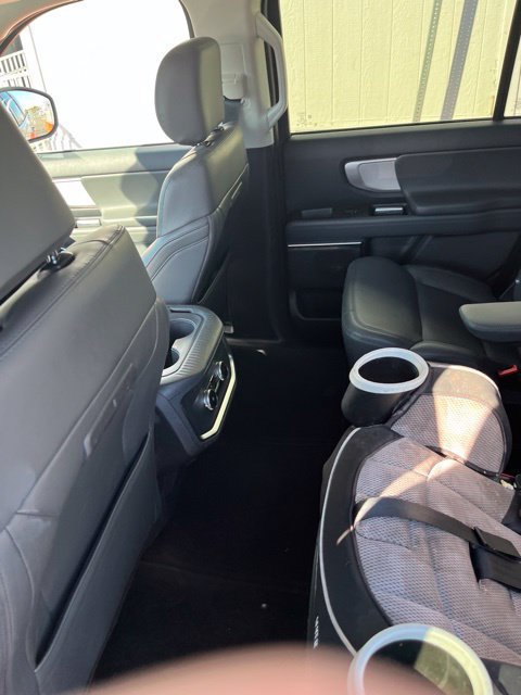 Used 2026 Ford Expedition Active AWD/4WD image 11