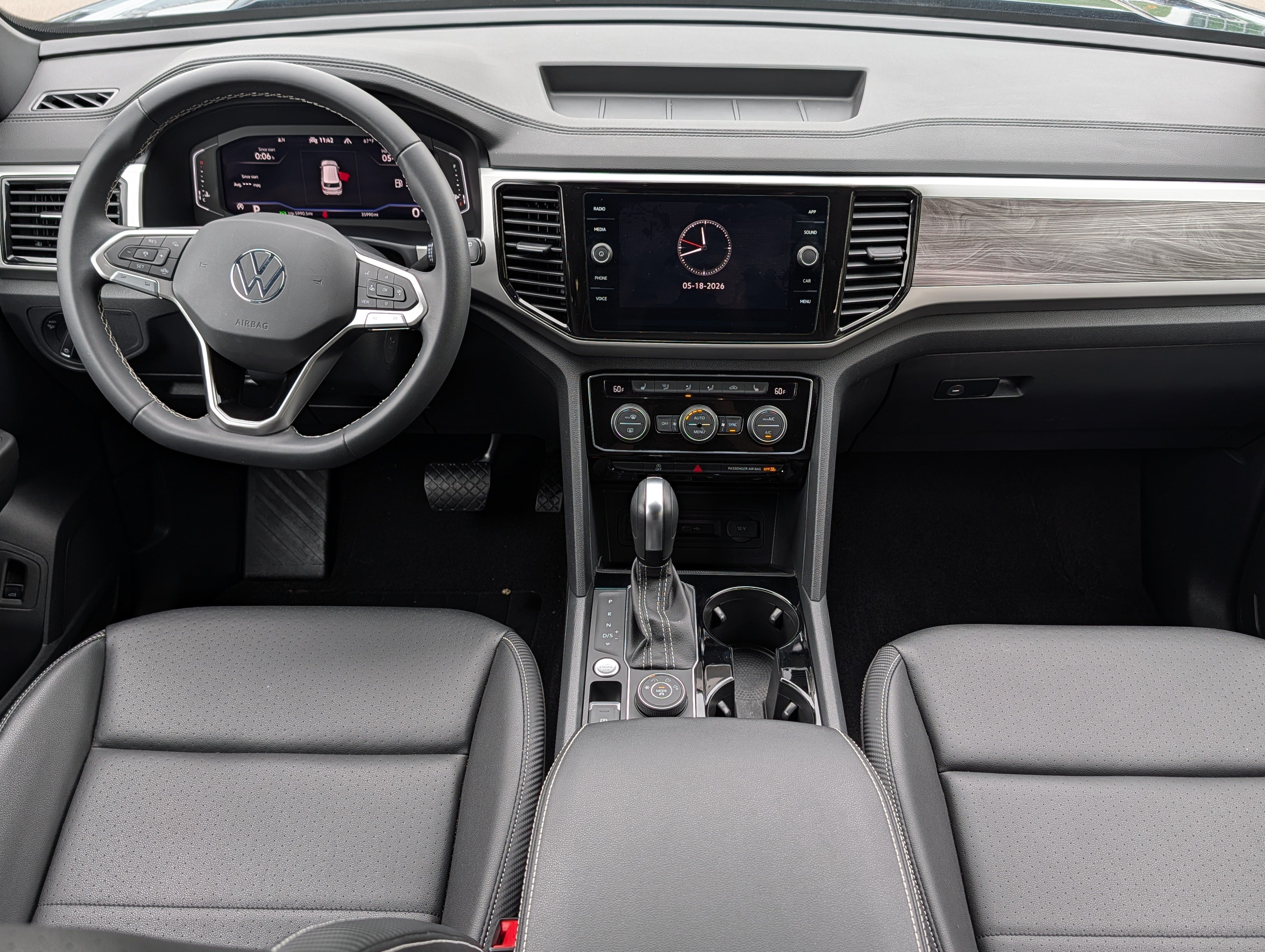 Certified 2023 Volkswagen Atlas Cross Sport SE w/ Panoramic Sunroof Package AWD/4WD image 10