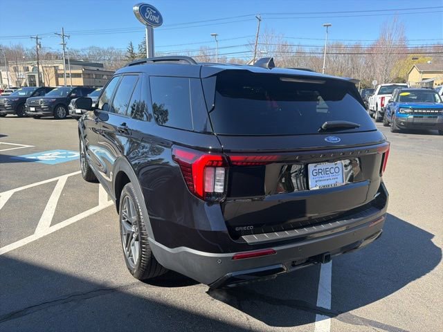 Used 2025 Ford Explorer ST-Line w/ ST-Line Street Pack image 5