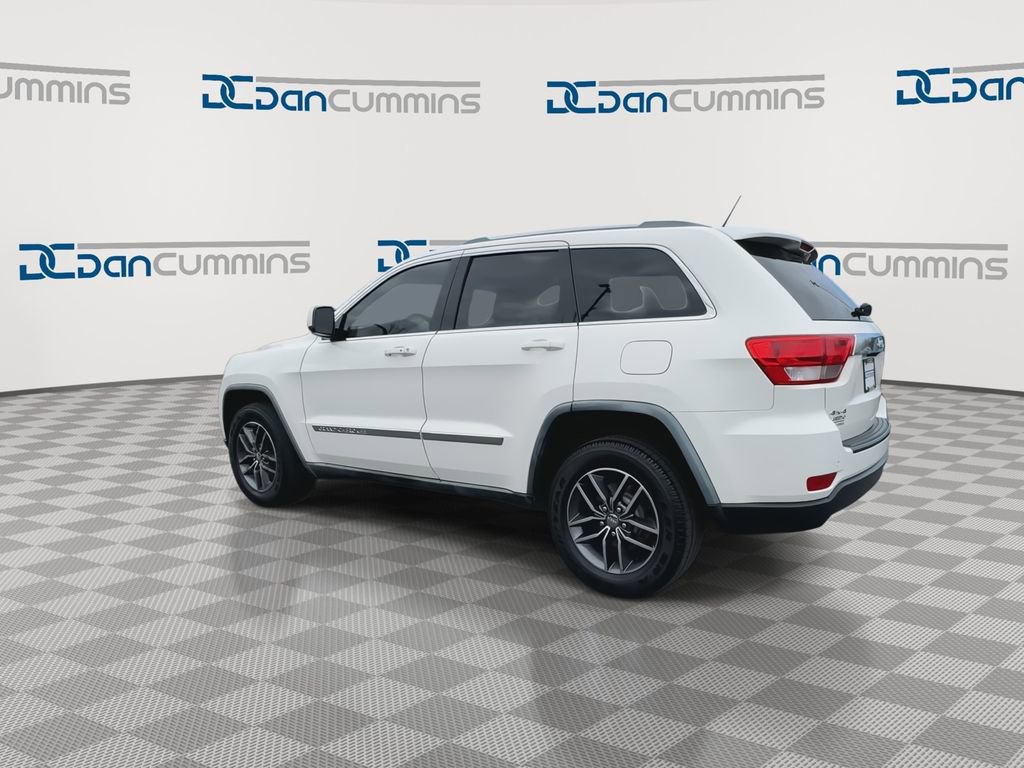 Used 2011 Jeep Grand Cherokee Laredo image 6
