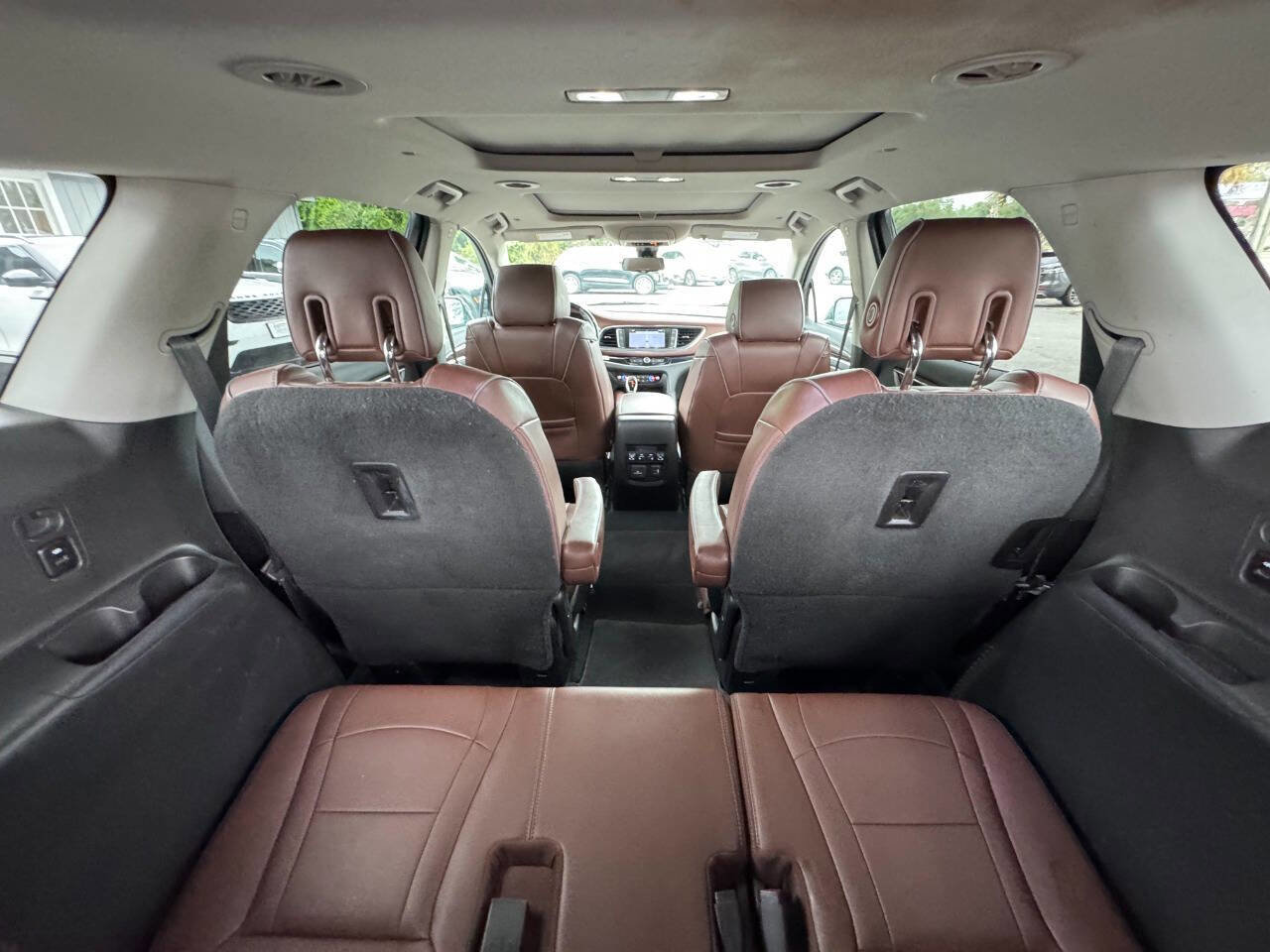 Used 2018 Buick Enclave Avenir AWD/4WD image 46