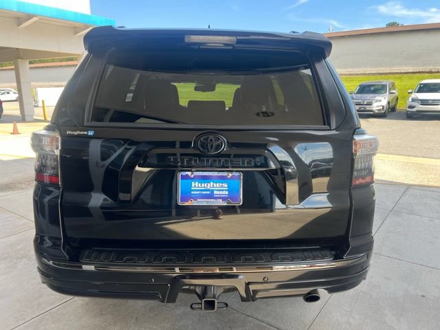 Used 2021 Toyota 4Runner Nightshade AWD/4WD image 4