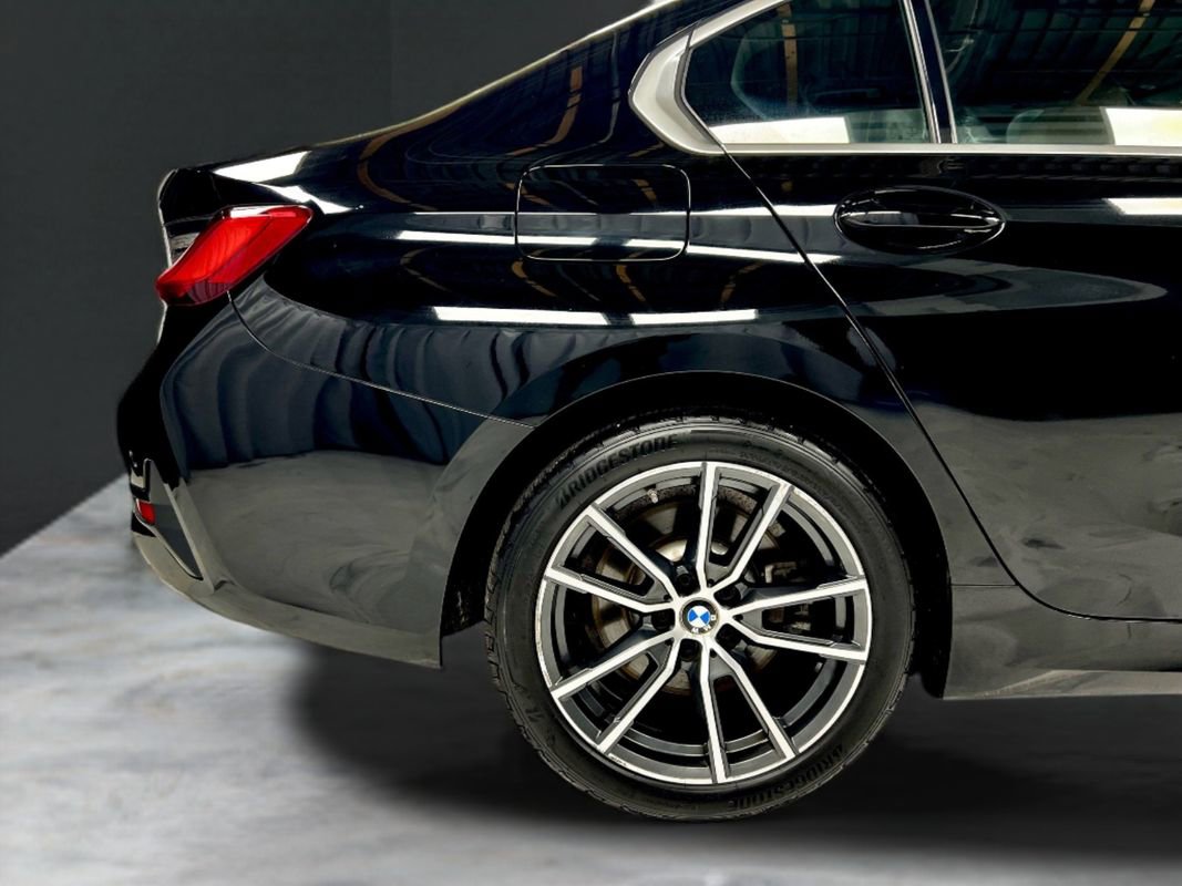 Used 2021 BMW 330i xDrive Sedan w/ Convenience Package image 12