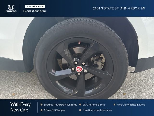 Used 2019 Jaguar F-PACE Premium image 12