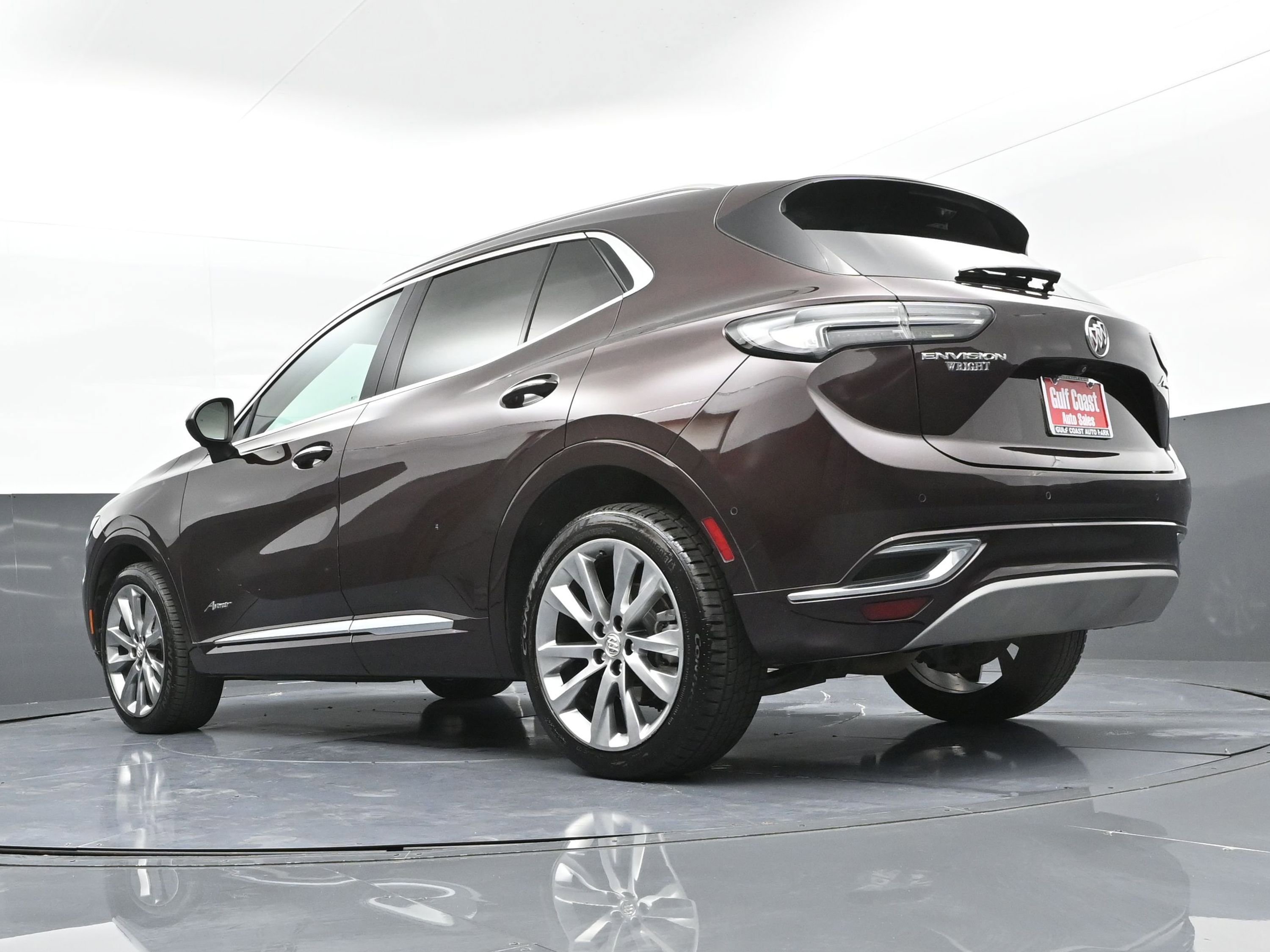 Used 2023 Buick Envision Avenir image 35
