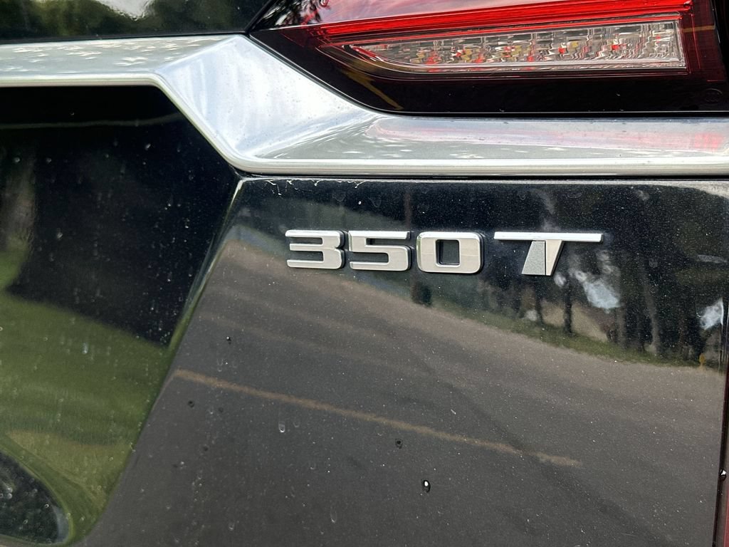 Certified 2024 Cadillac XT6 Luxury w/ LPO, Floor Liner Package AWD/4WD image 32