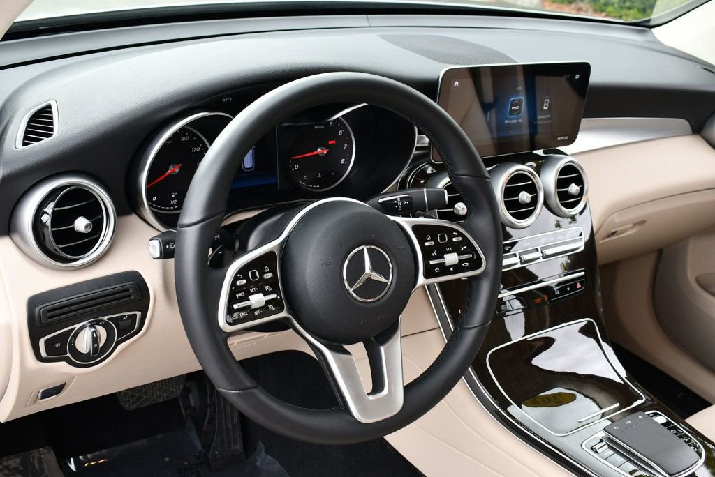 Used 2022 Mercedes-Benz GLC 300 image 12
