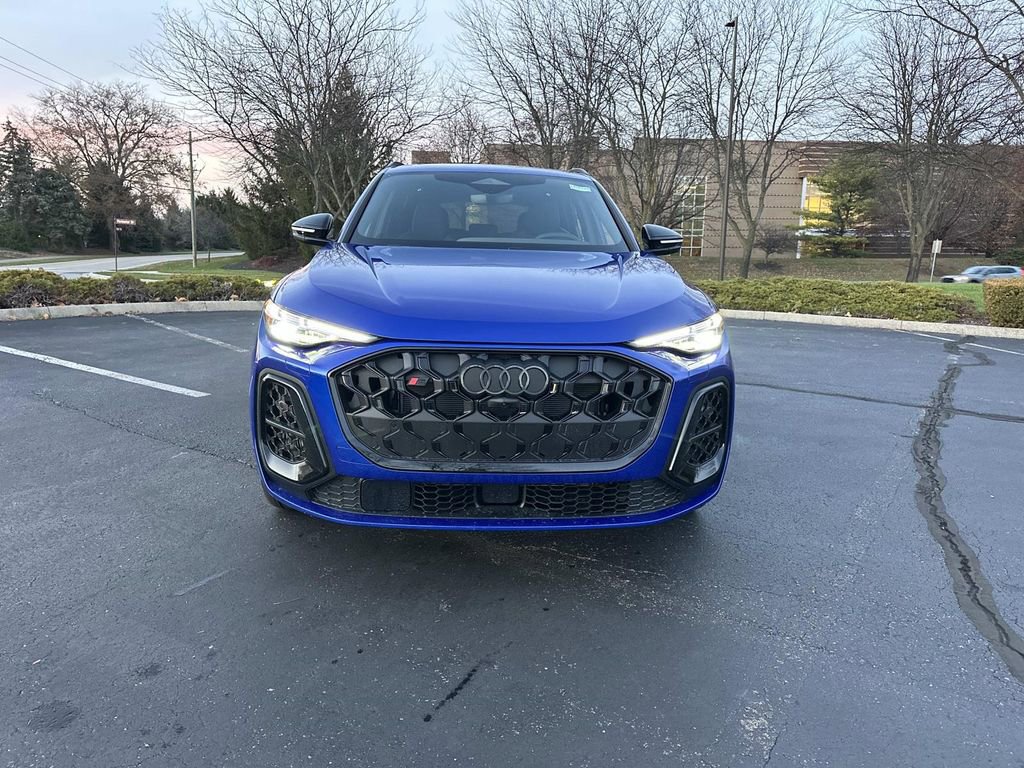 New 2025 Audi SQ5 Prestige image 2