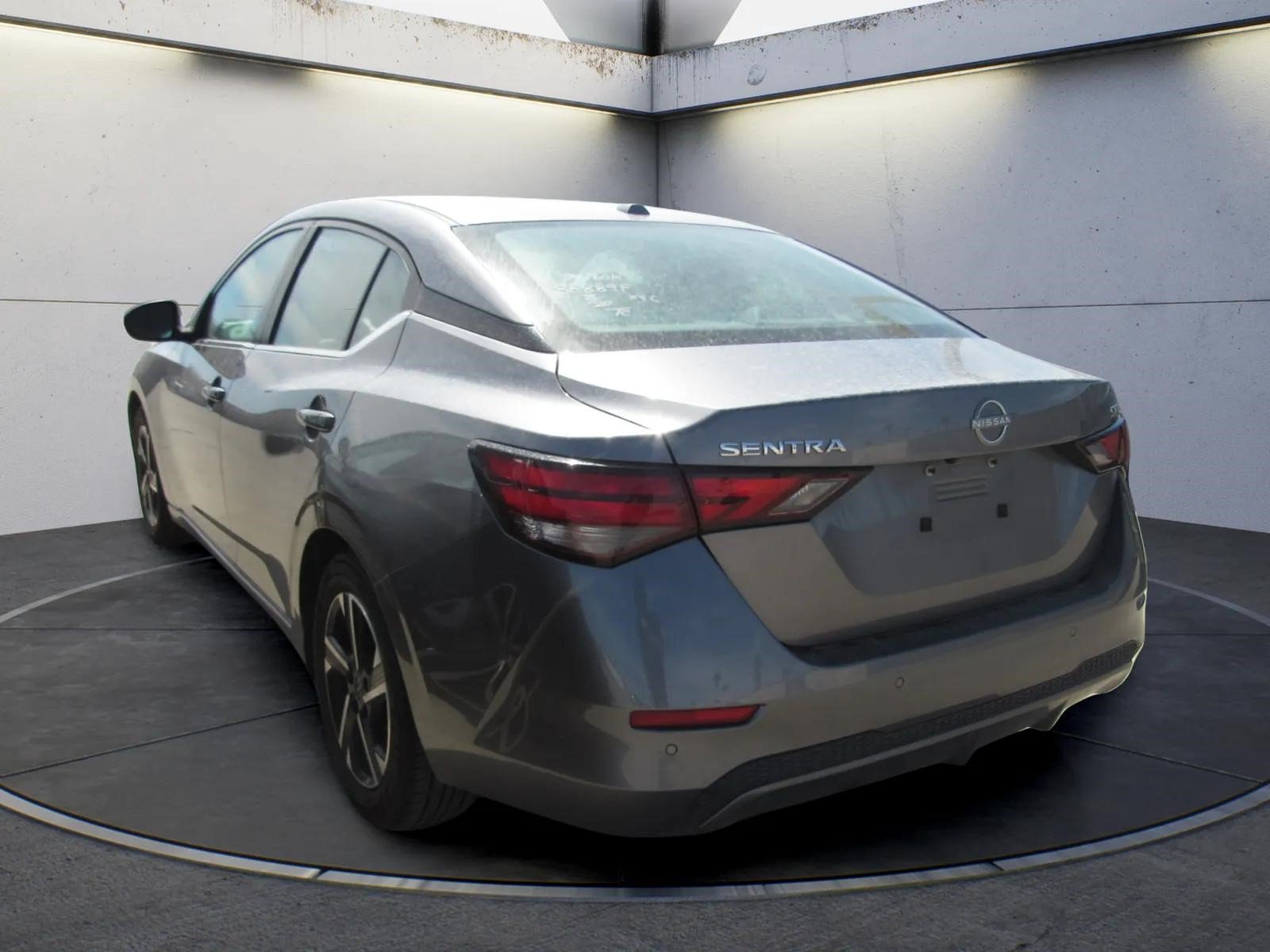 Used 2024 Nissan Sentra SV FWD image 4