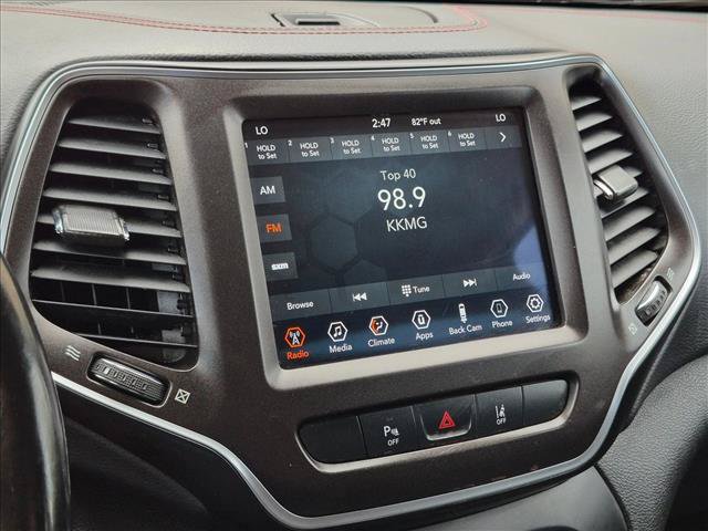 Used 2021 Jeep Cherokee Trailhawk AWD/4WD image 11