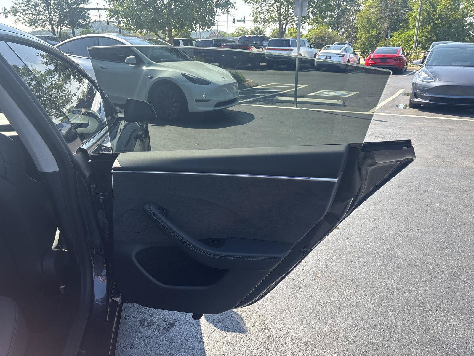 Used 2024 Tesla Model 3 Performance AWD/4WD image 18