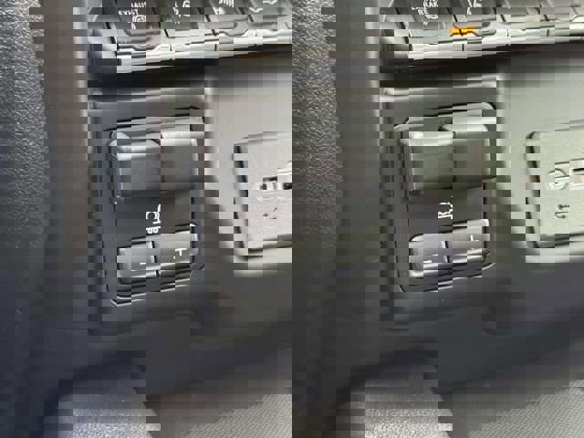 Used 2022 GMC Sierra 2500 Denali w/ Denali Black Diamond Edition image 32