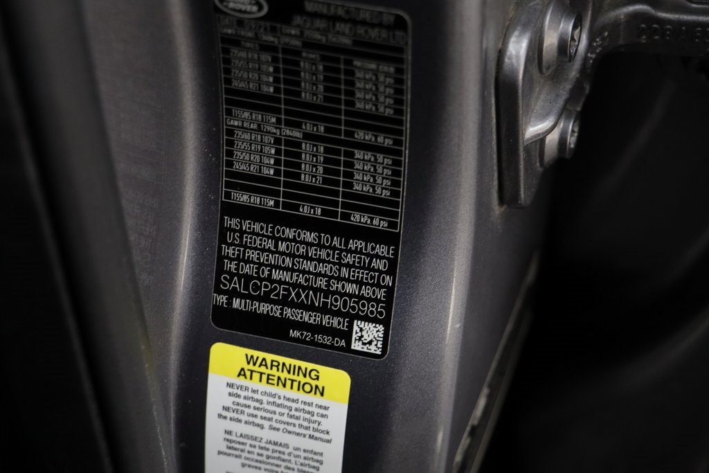 Used 2022 Land Rover Discovery Sport SE image 25