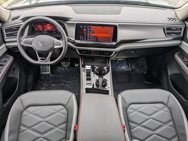 Certified 2025 Volkswagen Atlas Peak Edition SE image 16