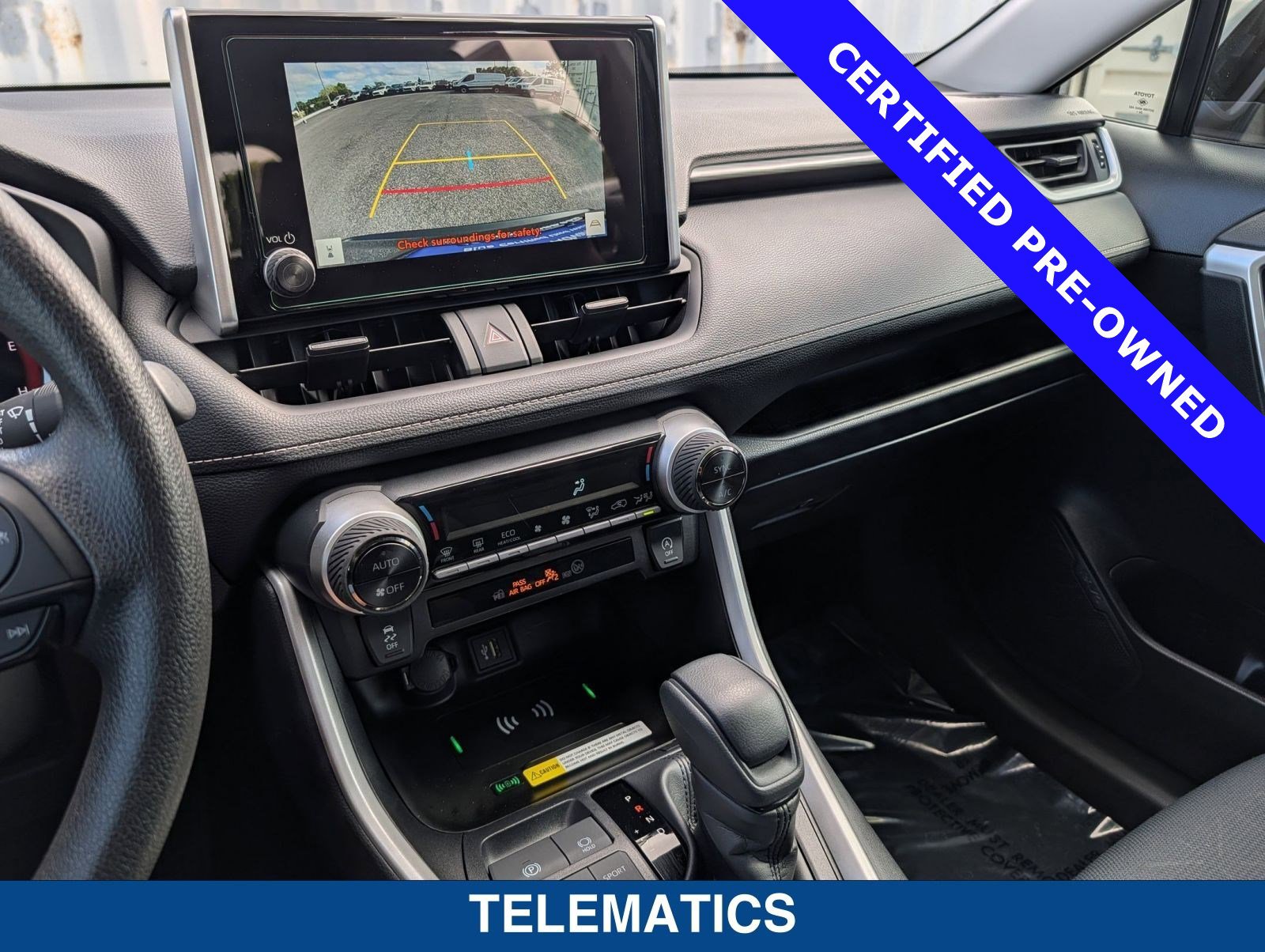 Used 2025 Toyota RAV4 XLE image 29