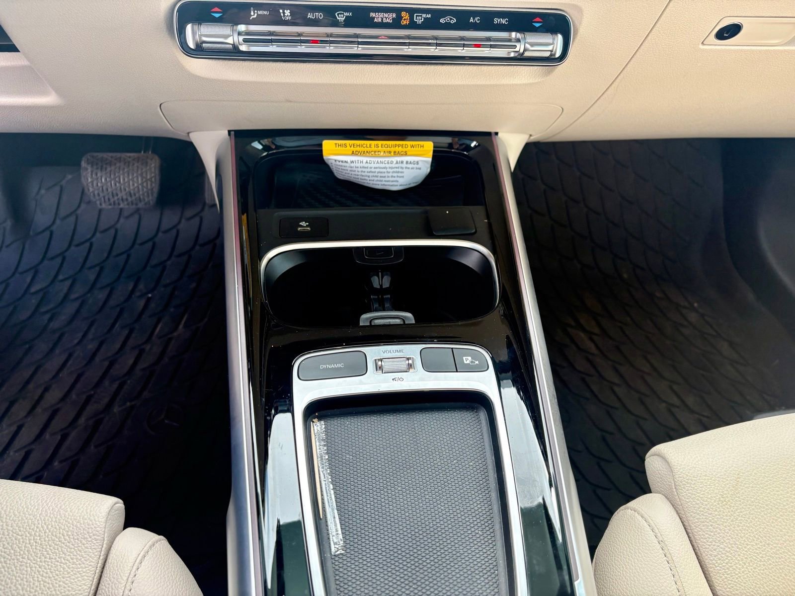 Used 2025 Mercedes-Benz GLB 250 image 20