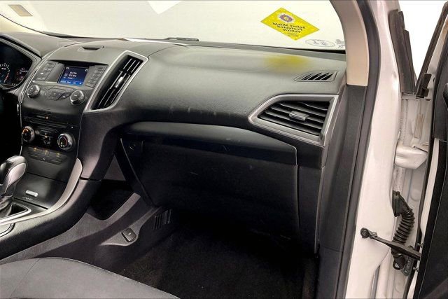 Used 2016 Ford Edge SE FWD image 15