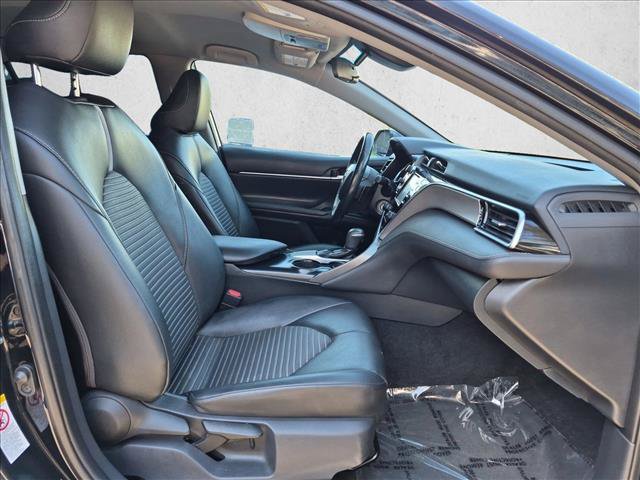 Used 2018 Toyota Camry SE FWD image 19