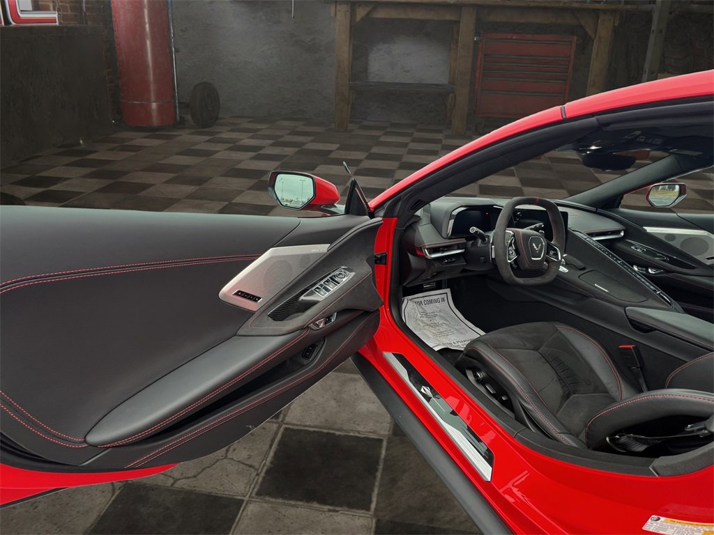 Certified 2021 Chevrolet Corvette Stingray Premium Conv w/ Z51 Performance Package image 38