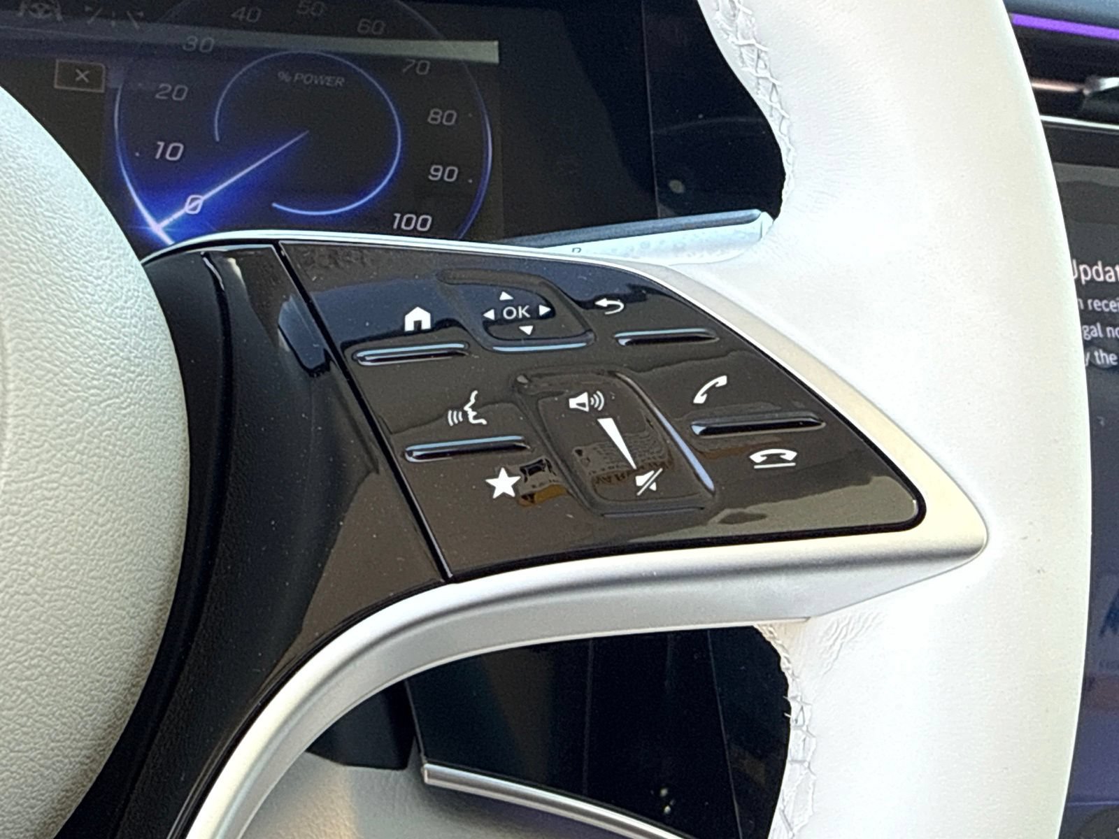 New 2026 Mercedes-Benz EQS 550 4MATIC SUV image 23
