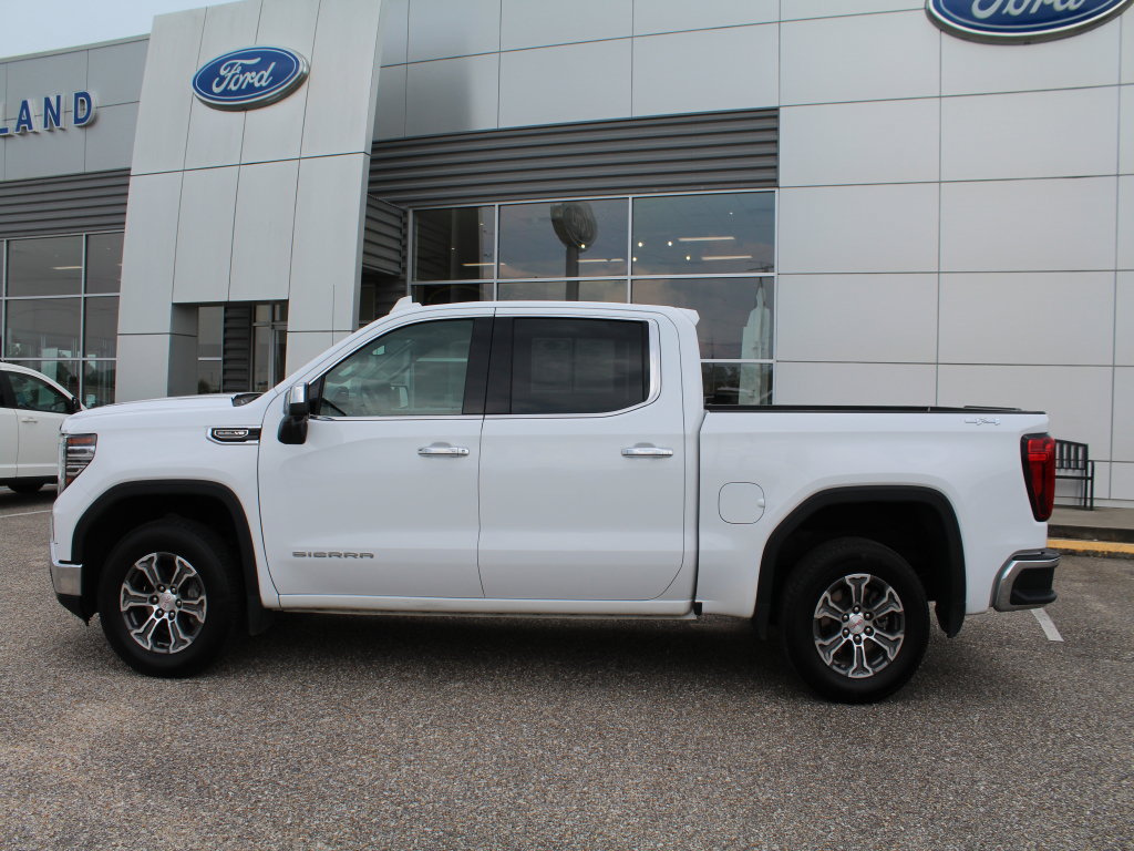Used 2025 GMC Sierra 1500 SLT AWD/4WD image 8