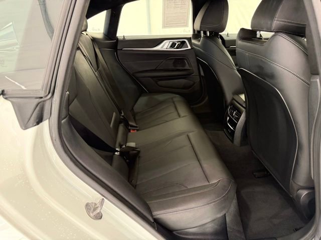 Used 2025 BMW i4 xDrive40i w/ Parking Assistance Package image 25