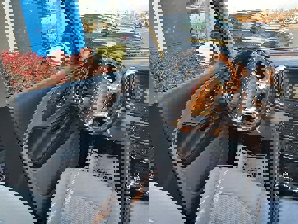 Used 2018 GMC Terrain SLE image 12